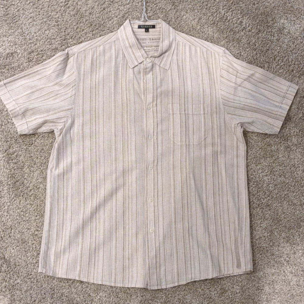 Mens short sleeve button down linen shirt.